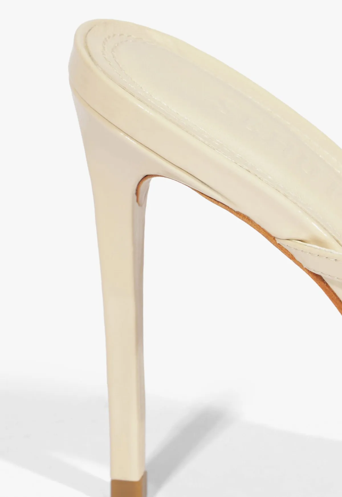 New Schutz Diana Sandal Beige