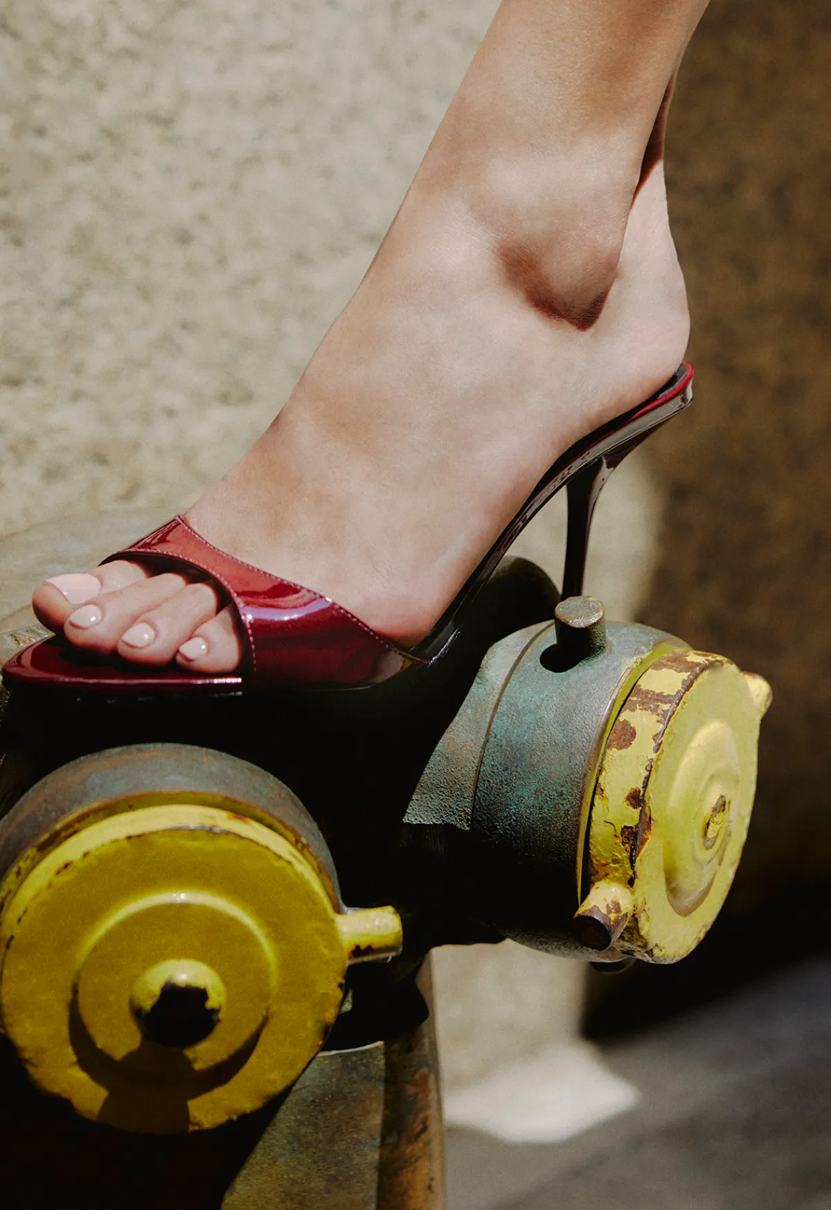 Hot Schutz Elodie Patent Sandal Red