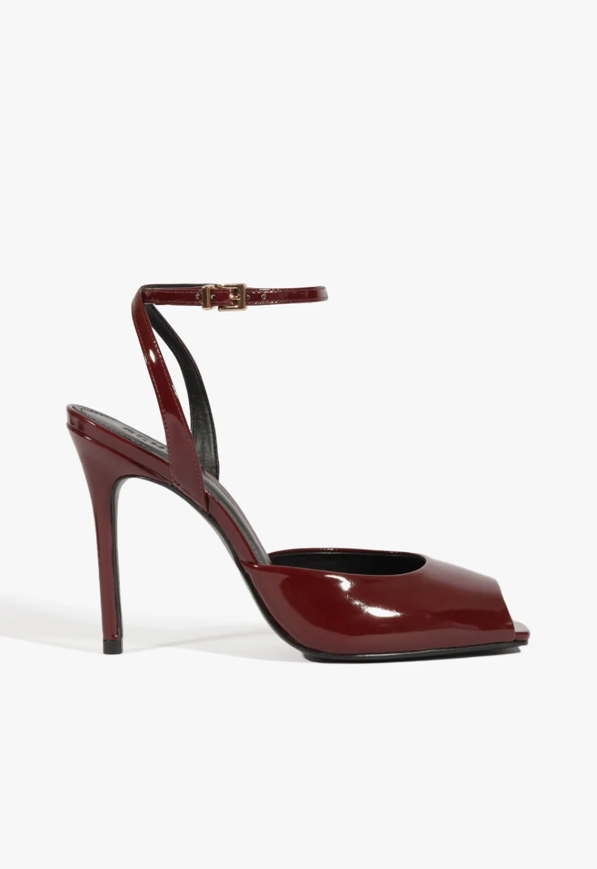 Outlet Schutz Estella Patent Pump Red