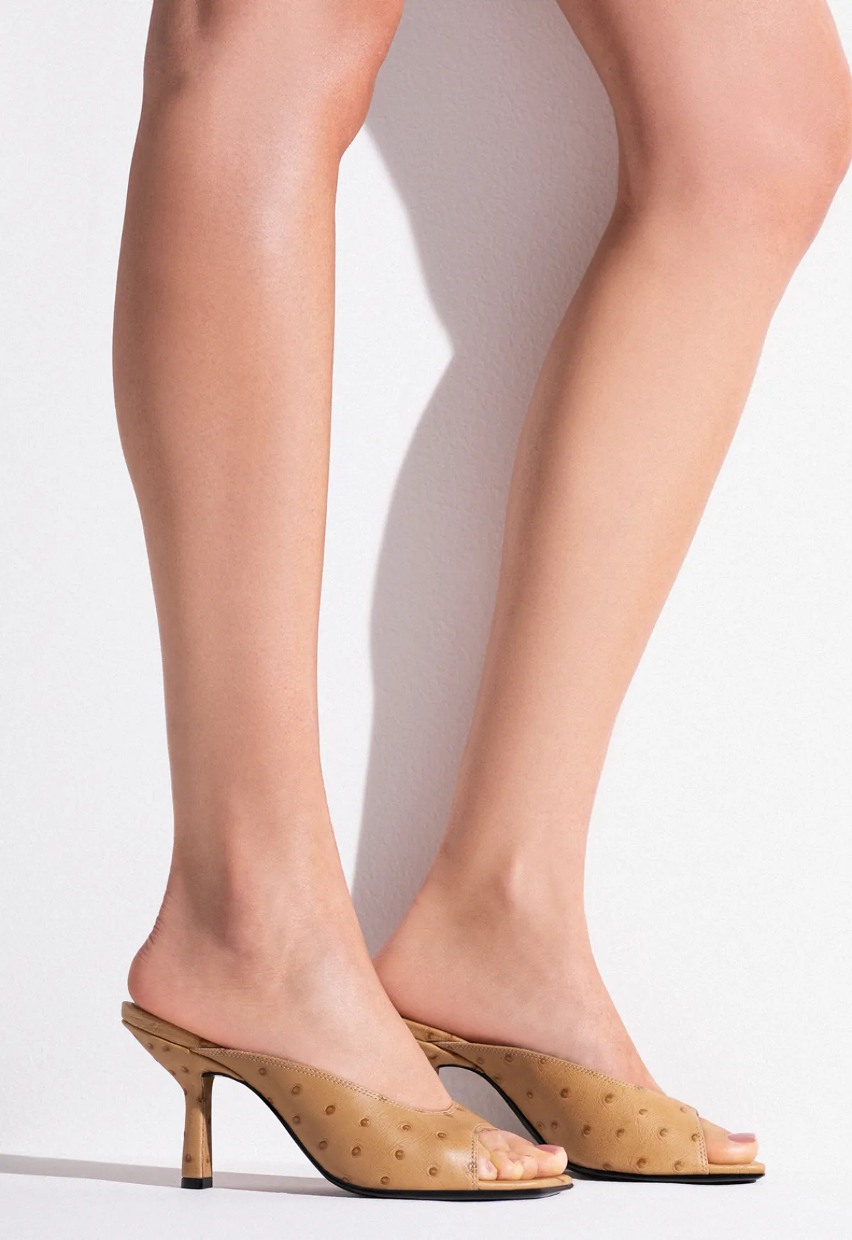 Clearance Schutz Finley Suede Sandal Chestnut Brown