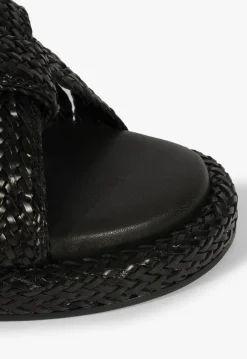 Best Schutz Kali Sporty Sandal Black