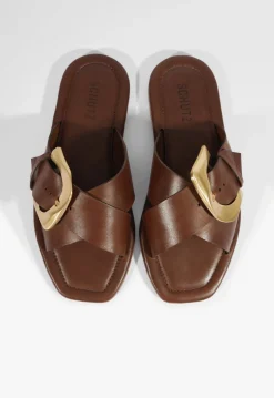 Fashion Schutz Lois Brown Leather Flat Sandal Pecan Brown