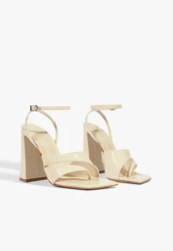 Outlet Schutz Madeline Sandal Off White