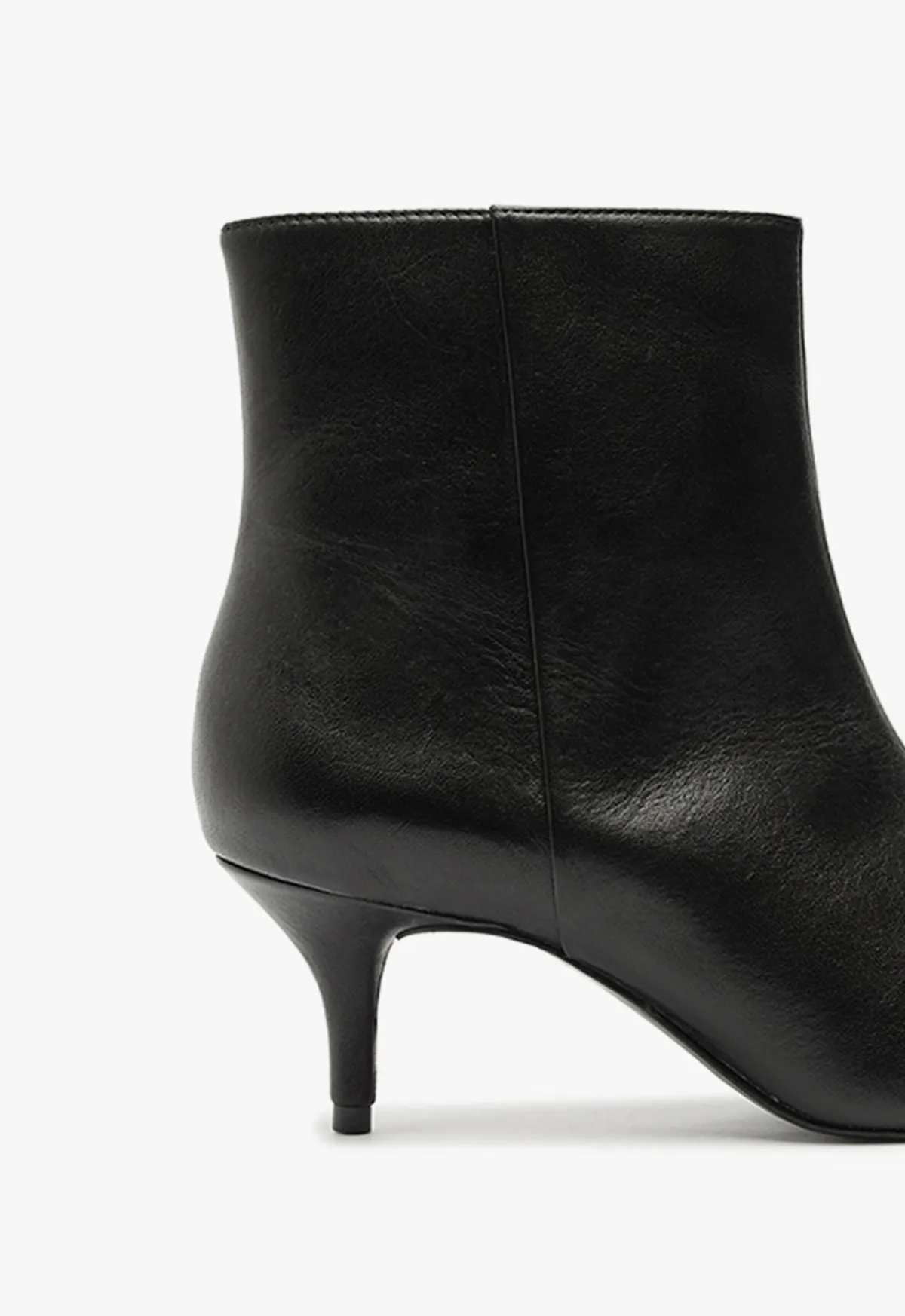 Clearance Schutz Mikki Mid Bootie Black